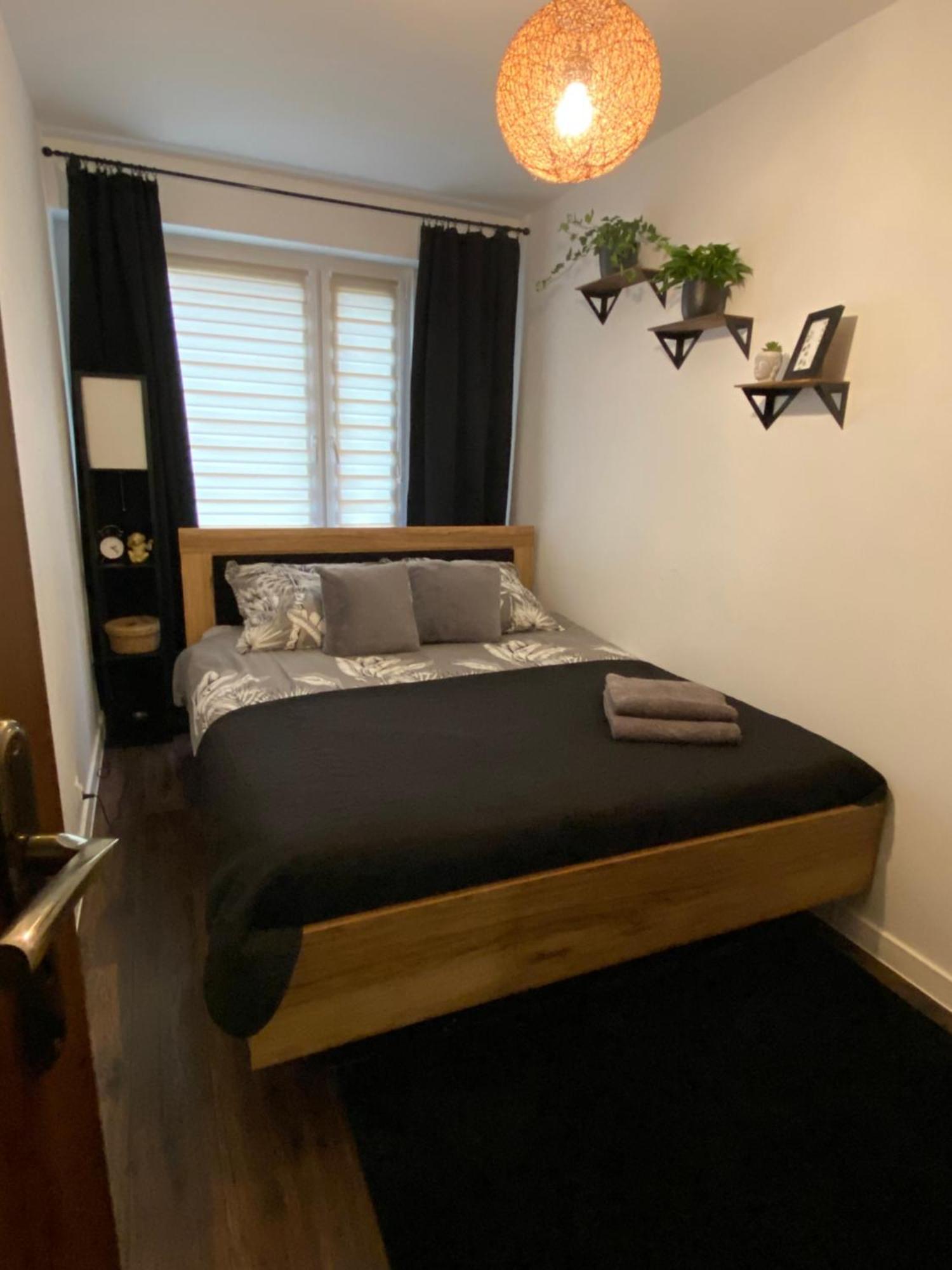 Wilcza Ostoja Bieszczady Apartment Ustrzyki Dolne Luaran gambar